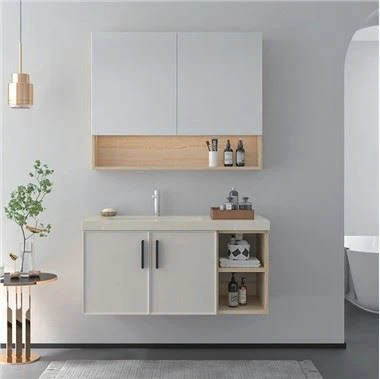 Mobile da bagno di colore chiaro
