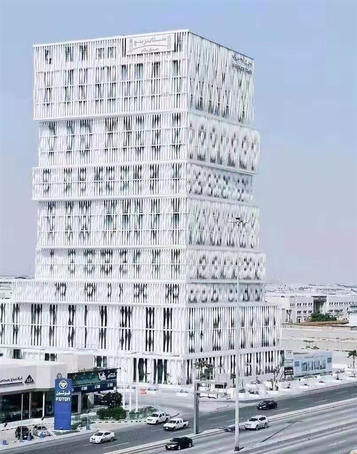 Pannello di rivestimento per pareti twist in alluminio con decorazione per hotel a 5 stelle del centro commerciale di lusso